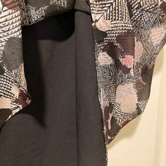 Cabi Weaver Blouse - Picture 6 of 8